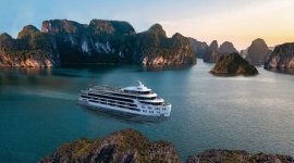 Du-thuyen-Luna-Ha-Long-Cruise-II.jpg